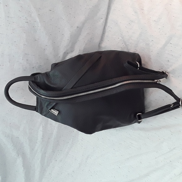 VALENTINA ITALIAN LEATHER BACKPACK - Picture 3 of 6